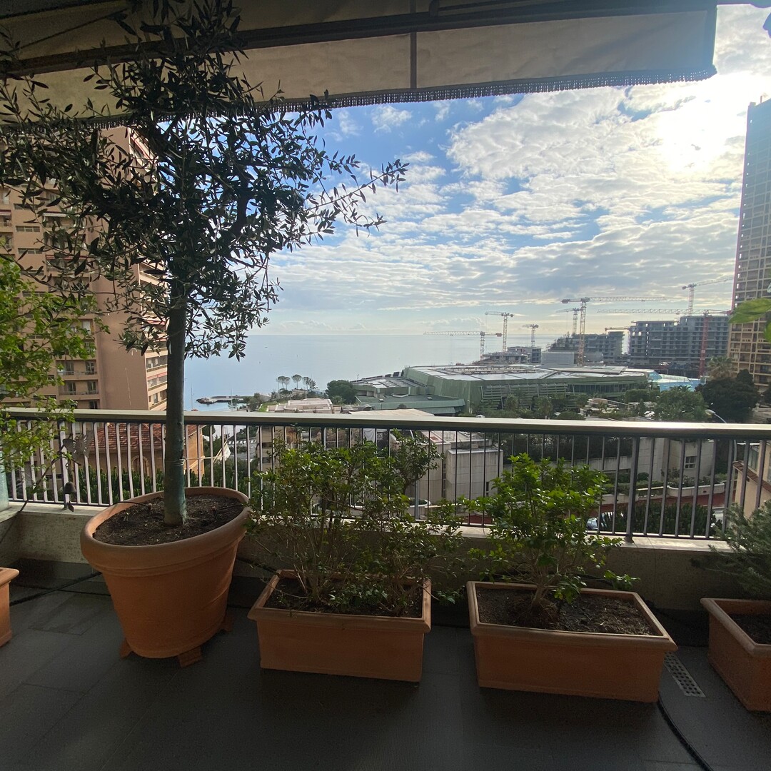 2 CAMERE - ‟TROCADERO‟