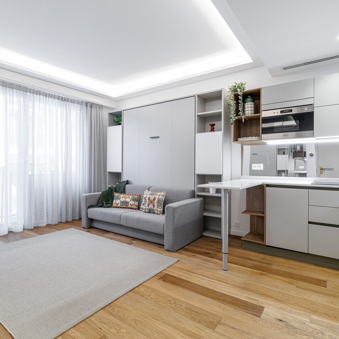 FUMETTO DAL BELGIO / GRANDE STUDIO COMPLETAMENTE RINNOVATO