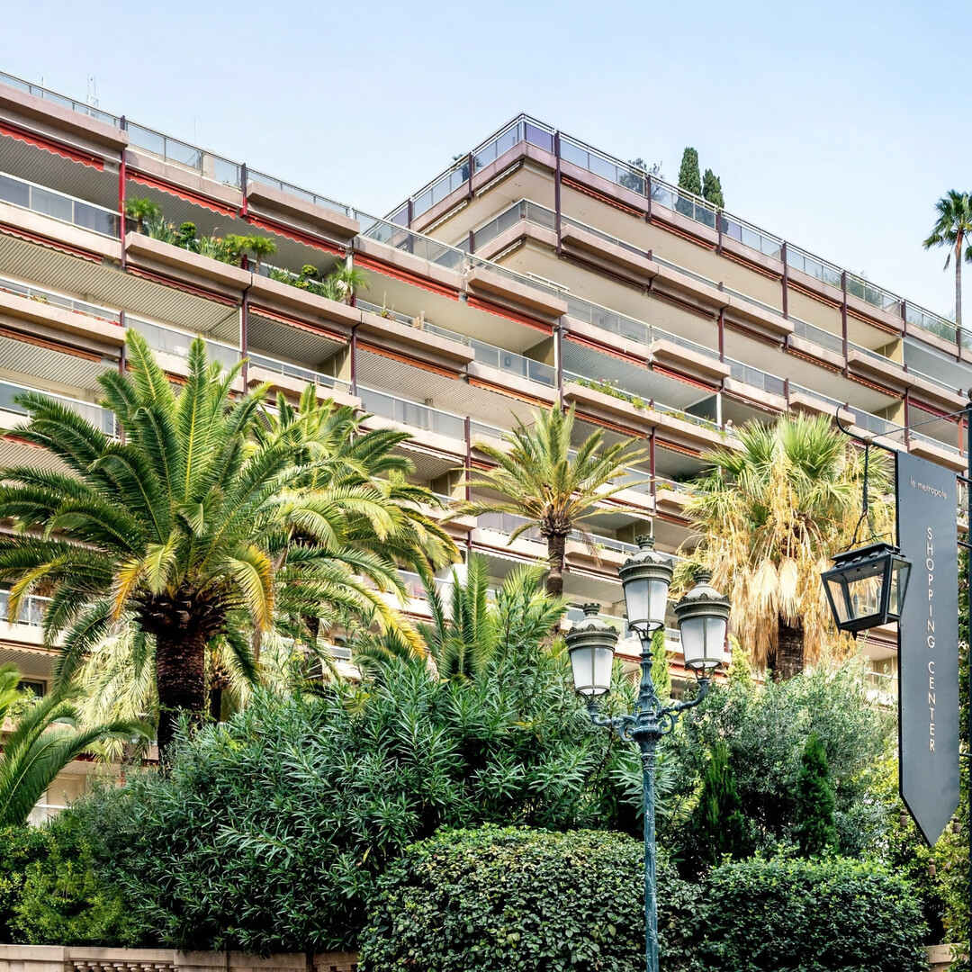 5 pièces carré d'or.