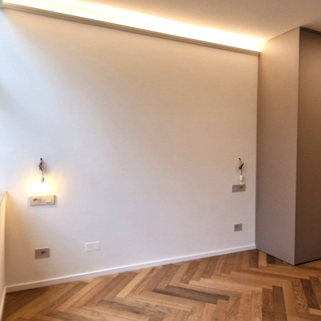 MONACO CONDAMINE Elegante appartamento di 3 locali completamente ristrutturato con posto auto