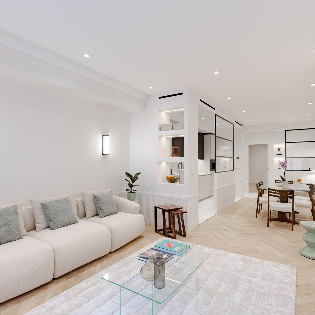 MAGNIFICO 3 CAMERE DA LETTO RISTRUTTURATO