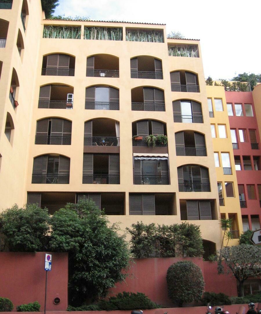 Ufficio con vista sul giardino in un ambiente tranquillo